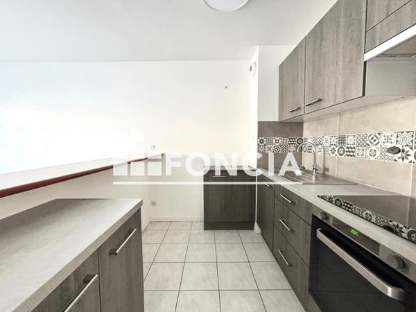 Location Appartement 2 pièces 44.5 m² - RUE PIERRETTE Jonzac 17500