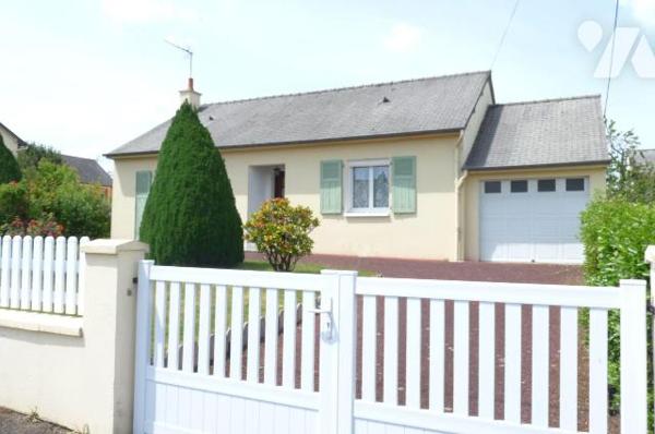 A Vendre à Ambrières-les-Vallées (53300) en Mayenne (53), une maison de plain-pied composée d'u...