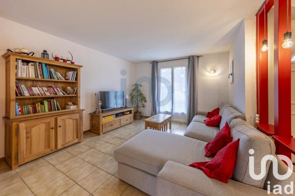 Maison 5 pièces de 150 m² à Moret Loing et Orvanne (77250)