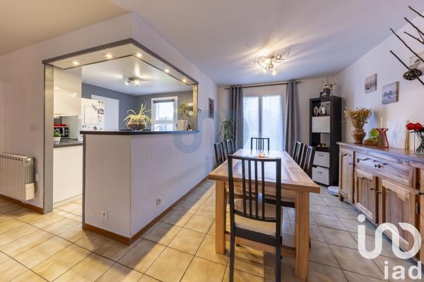 Maison 5 pièces de 150 m² à Moret Loing et Orvanne (77250)