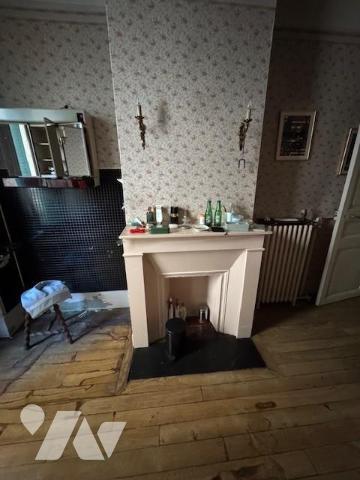 ASNIERES SUR SEINE - AVENUE D'ARGENTEUIL - MAISON 6 PIECES