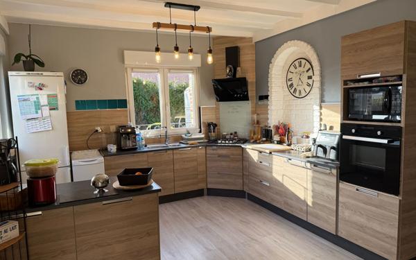 Maison à vendre    4 pièces •  Merville