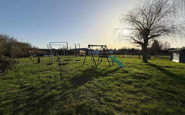 Maison à vendre    4 pièces •  Merville