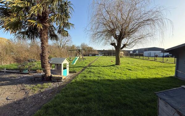 Maison à vendre    4 pièces •  Merville