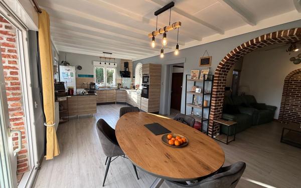 Maison à vendre    4 pièces •  Merville