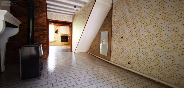 Maison de ville à vendre à Le Montsaugeonnais en Haute-Marne (52190), ref : SGAUR115863