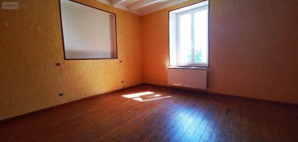 Maison de ville à vendre à Le Montsaugeonnais en Haute-Marne (52190), ref : SGAUR115863