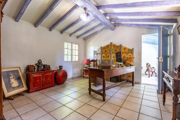 Villa 8 pièces 233 m² avec piscine sur 1 hectare à Roquebrune-sur-Argens