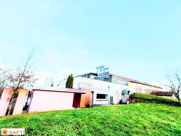 Murs commerciaux d'un établissement exceptionnel à reprendre, comprenant restaurant, cuisine et autres espaces servant l'activité évènementiel