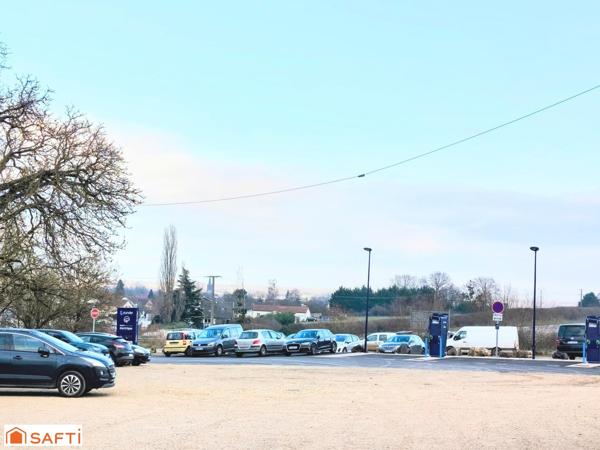 Murs commerciaux d'un établissement exceptionnel à reprendre, comprenant restaurant, cuisine et autres espaces servant l'activité évènementiel