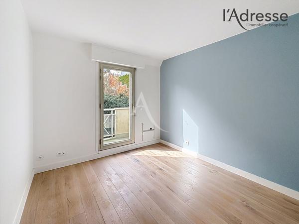 Suresnes - Appartement 4 pièces de 94 m² avec parking et cave - 2eme parking en sus