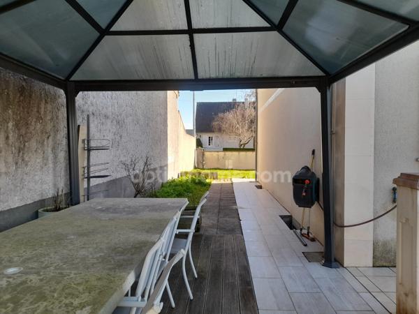 Maison duplex contemporaine avec prestations complètes et beaux volumes de 7 pièces AMILLY (45)