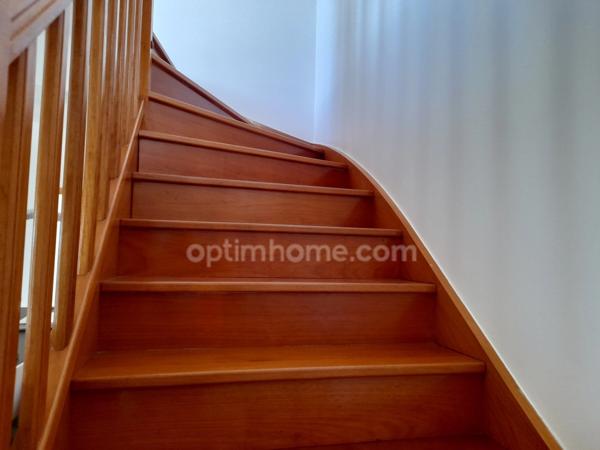 Maison duplex contemporaine avec prestations complètes et beaux volumes de 7 pièces AMILLY (45)