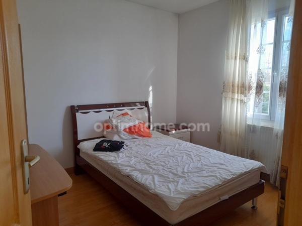 Maison duplex contemporaine avec prestations complètes et beaux volumes de 7 pièces AMILLY (45)