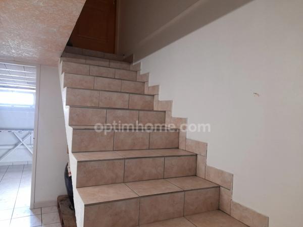 Maison duplex contemporaine avec prestations complètes et beaux volumes de 7 pièces AMILLY (45)