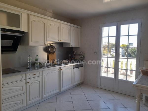Maison duplex contemporaine avec prestations complètes et beaux volumes de 7 pièces AMILLY (45)