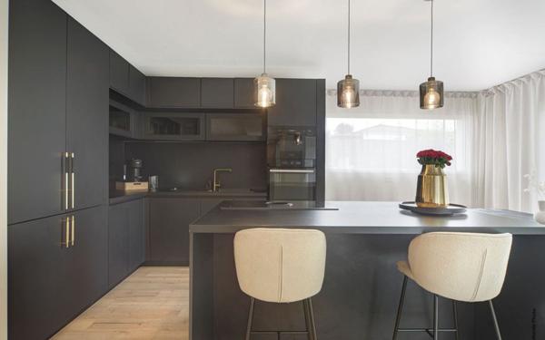 Maison à vendre    5 pièces •  Pechbonnieu