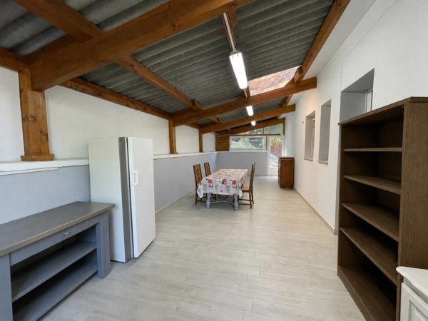 MAISON 110 M2 5 PIECES AVEC PISCINE