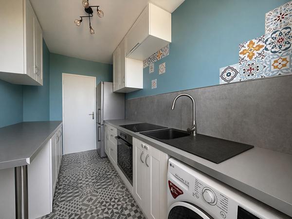 Appartement T3 lumineux - avec place de parking