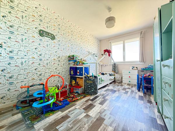 Appartement T3 lumineux - avec place de parking