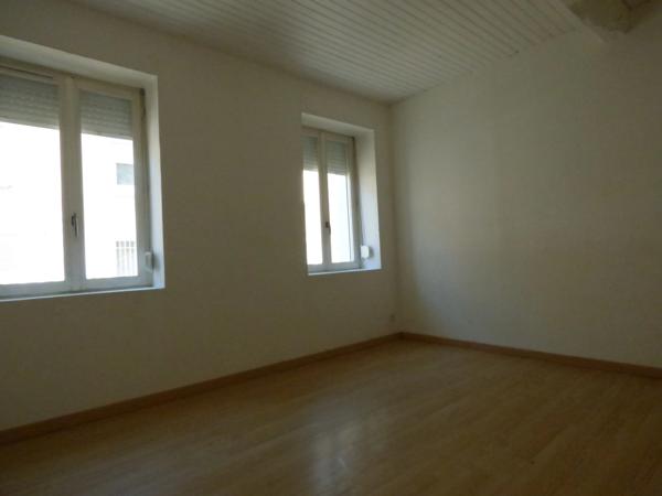 Maison à vendre 4 pièces SAINTE COLOMBE SUR GAND (42)