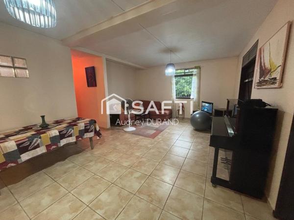 MAISON T4 DE PLAIN PIED AVEC TERRASSE, JARDIN ET PISCINE HORS SOL