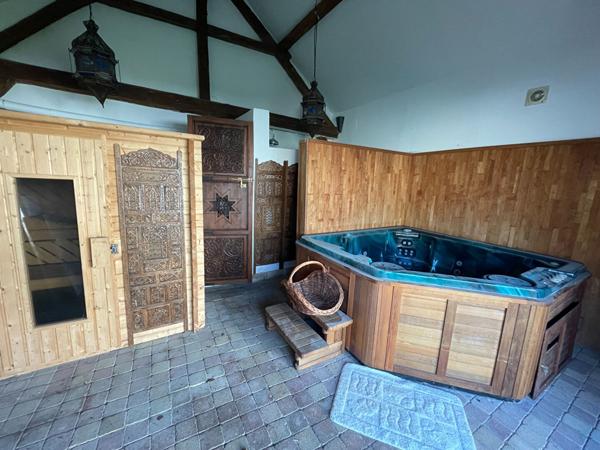 Maison Chaumont En Vexin 9 pièce(s) 243.46 m2