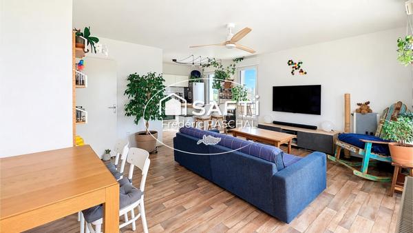 Appartement 3 pièces - Balcon de 17 m² + Parking privatif