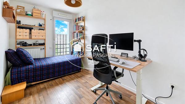 Appartement 3 pièces - Balcon de 17 m² + Parking privatif