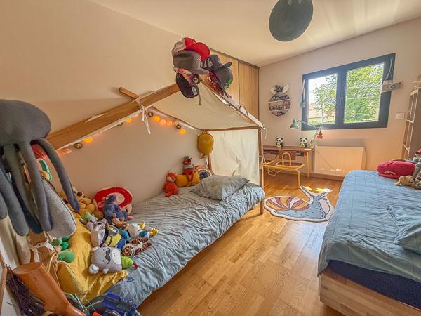 Maison Maison familiale Saint Medard En Jalles 5 pièce(s) 115 m2 - Coup de coeur - Quartier du "Centre-ville" ! 115 m²