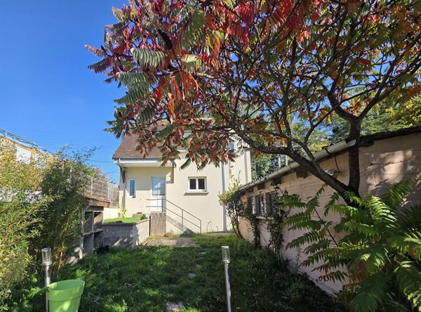 Charmante maison rénovée au bord de l'eau au Mans