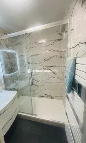 Location Appartement 2 pièces 34 m2 à Corbeil-Essonnes