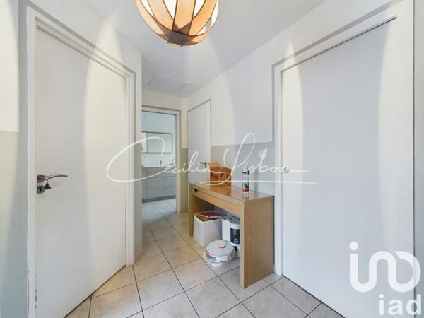 Pavillon 7 pièces de 137 m² à Villeblevin (89340)