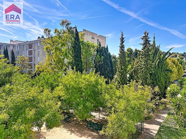 À vendre : Appartement 3 pièces avec place de stationnement à Marseille - Les Olives