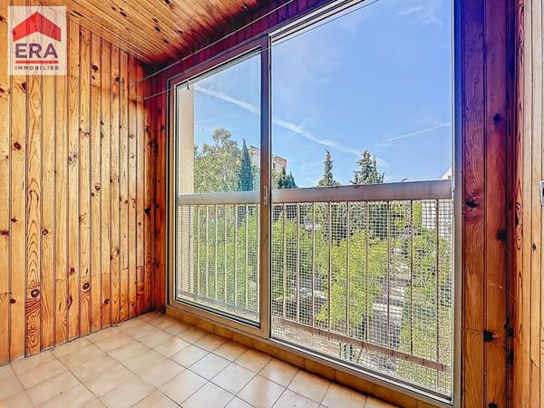 À vendre : Appartement 3 pièces avec place de stationnement à Marseille - Les Olives