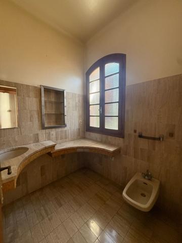 PRADES Maison 5 pièce(s) 189 m2