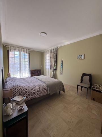 PRADES Maison 5 pièce(s) 189 m2