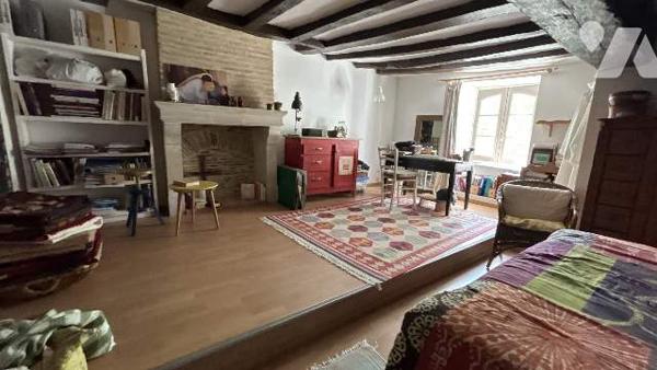ANCIEN PIEURE SUR 2861 m² de terrain