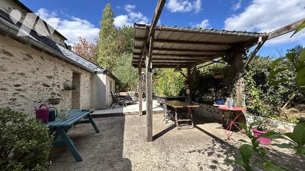 ANCIEN PIEURE SUR 2861 m² de terrain