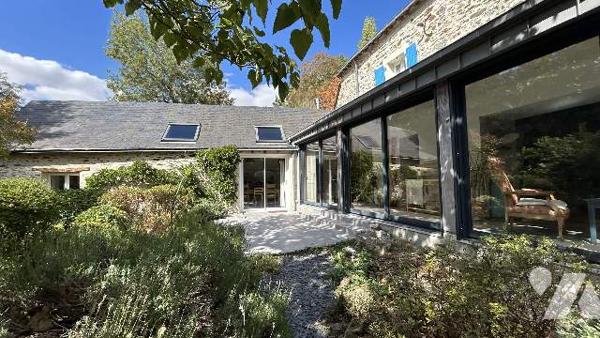 ANCIEN PIEURE SUR 2861 m² de terrain