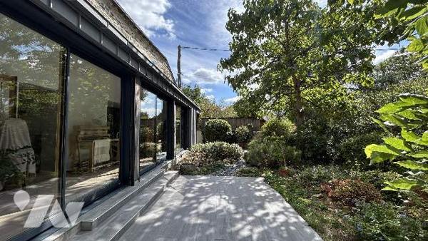ANCIEN PIEURE SUR 2861 m² de terrain