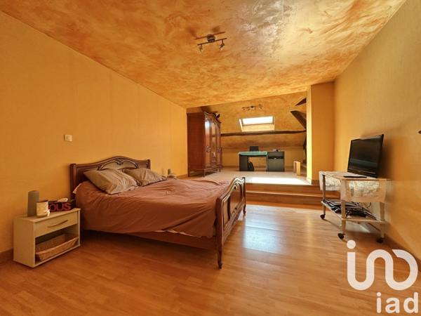 Maison 5 pièces de 184 m² à Villers-Semeuse (08000)