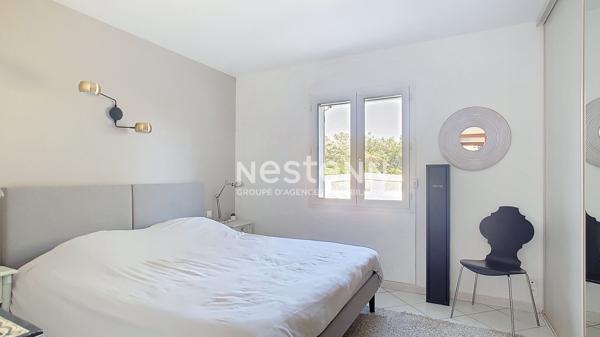 Carpentras 6 pièces, propriété de 164 m² avec piscine, avec terrain arboré et appartement indépendant