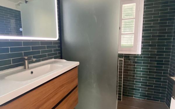 Maison à vendre    5 pièces •  Cagnes-sur-Mer