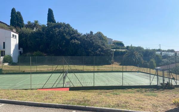 Maison à vendre    5 pièces •  Cagnes-sur-Mer