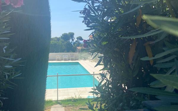 Maison à vendre    5 pièces •  Cagnes-sur-Mer