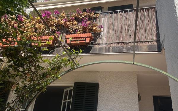 Maison à vendre    5 pièces •  Cagnes-sur-Mer
