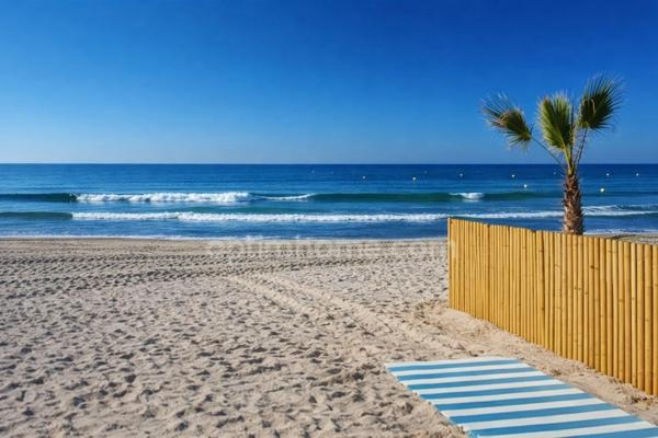 Appartement duplex 2 pièces - Piscine - Plage à 250m - Parking privatif