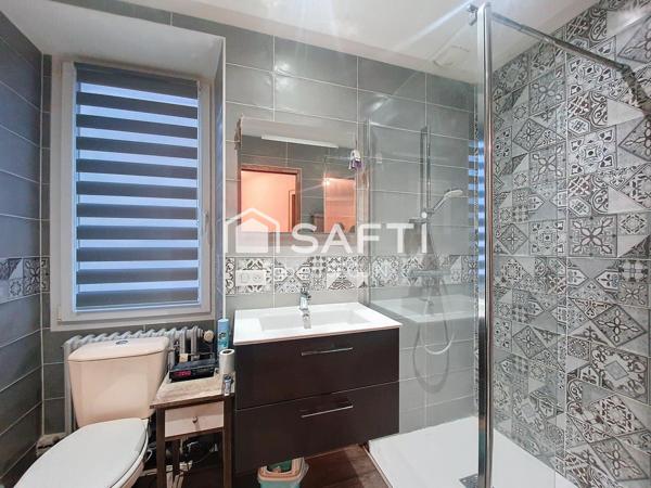 Maison de centre bourg intégralement rénovée avec possibilité de créer 2 à 3 appartements supplémentaires