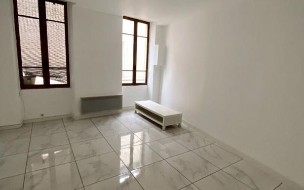 Appartement à louer    2 pièces • 38,14 m2 Nîmes